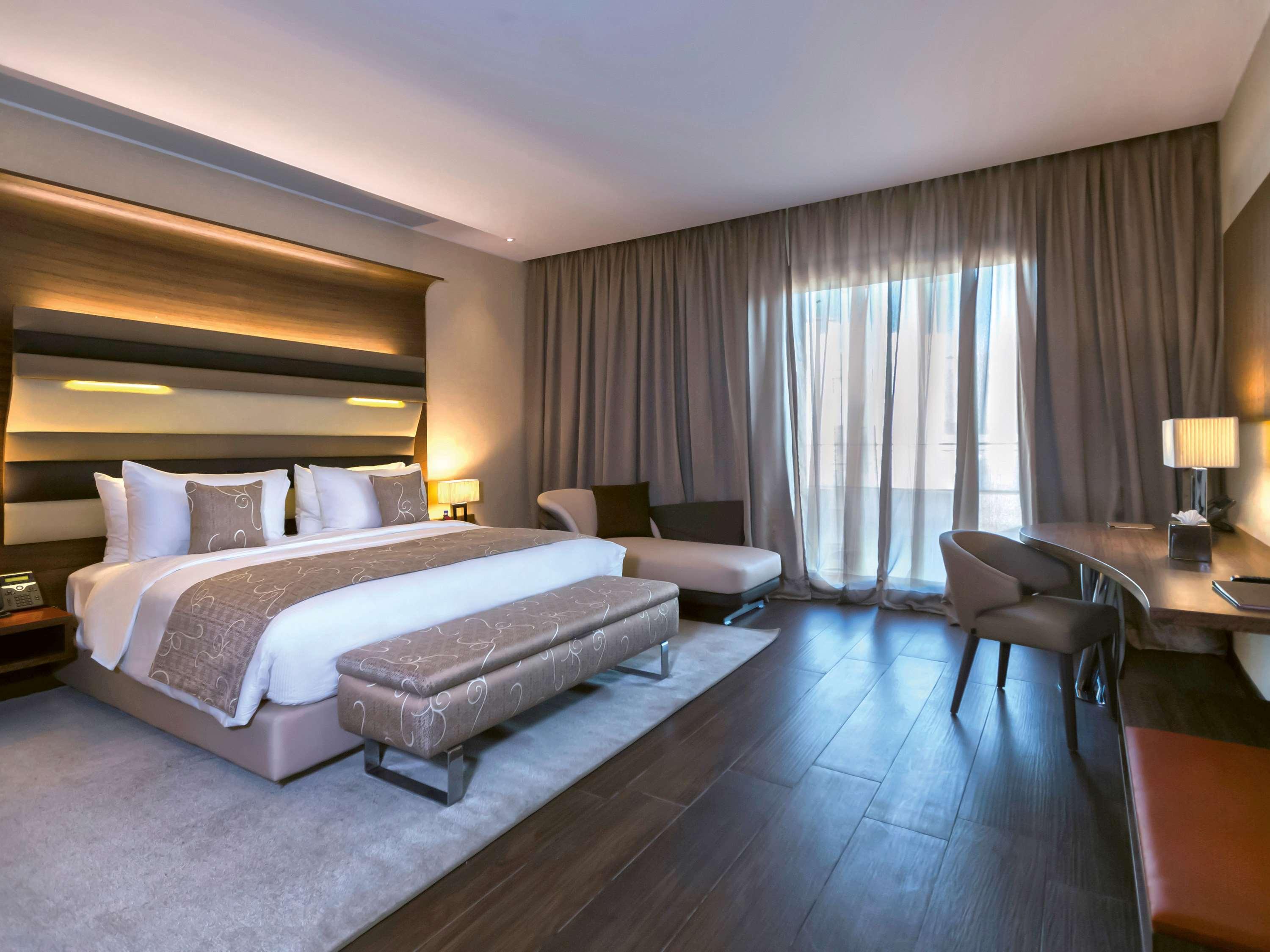 Mövenpick Hotel du Lac Tunis Exteriör bild Deluxe room