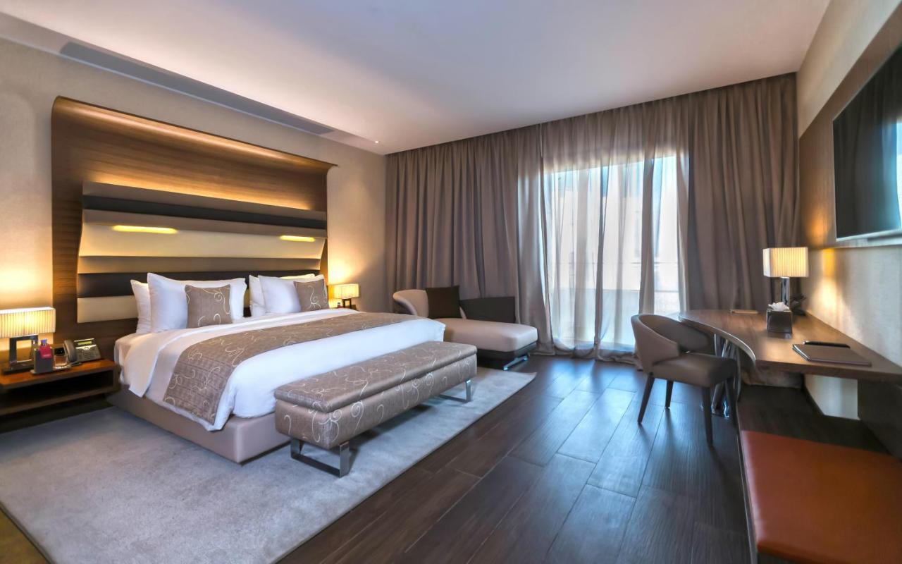 Mövenpick Hotel du Lac Tunis Exteriör bild Deluxe Room