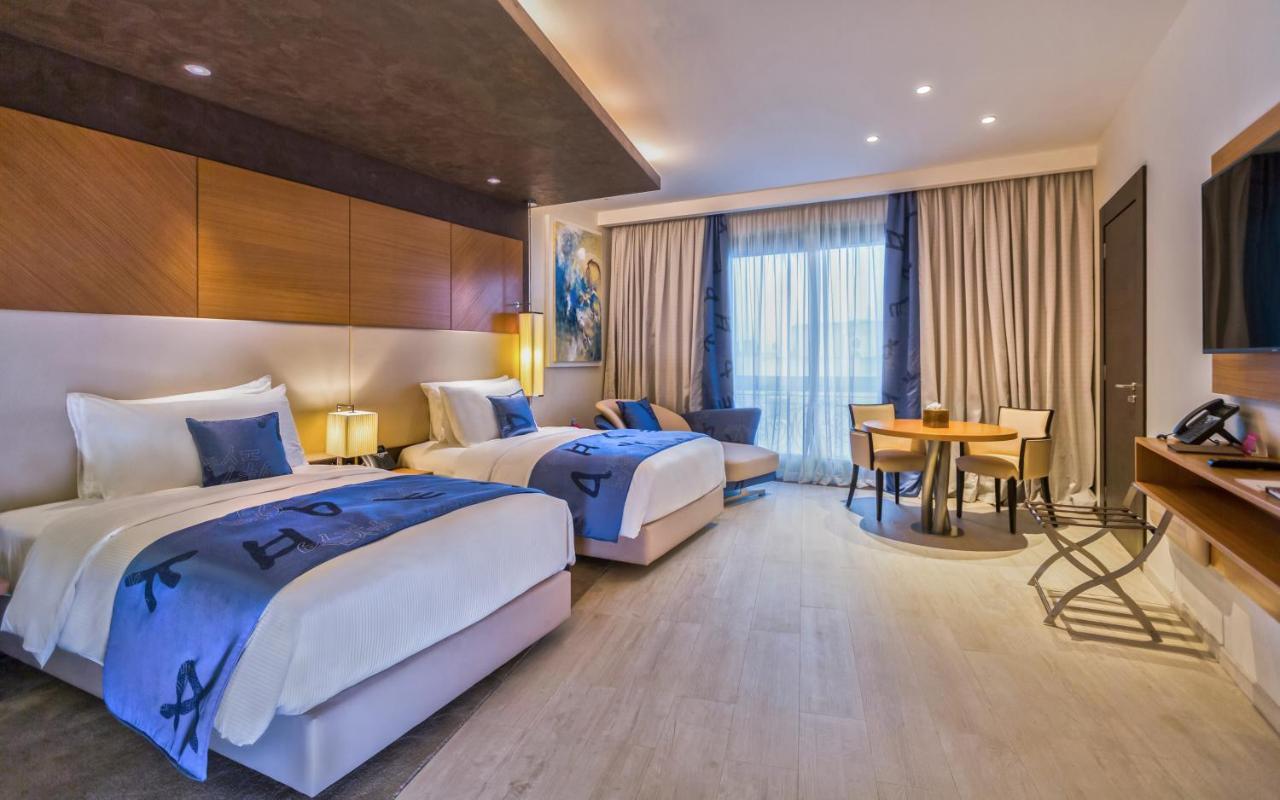 Mövenpick Hotel du Lac Tunis Exteriör bild Deluxe Room