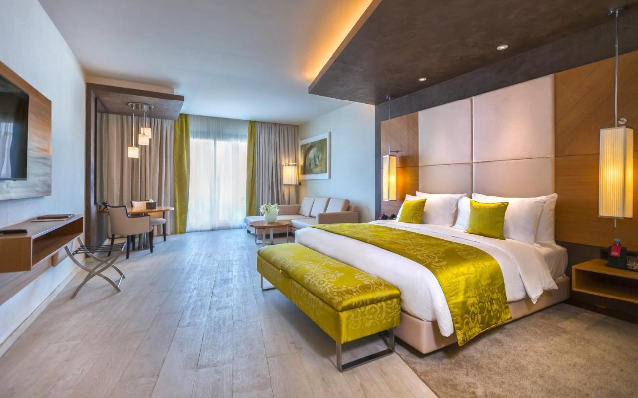 Mövenpick Hotel du Lac Tunis Exteriör bild Deluxe Room